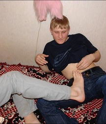 guy foot 5add1c57d4588.jpg