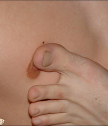 guy foot 5add1c8d123bc.jpg