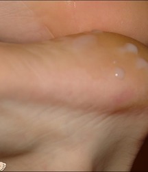 guy foot 5add1d1a0a4a6.jpg