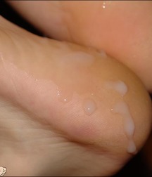 guy foot 5add1d1bdd4b3.jpg