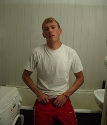 hot blonde taking a shower 5ade778b26518.jpg