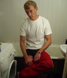 hot blonde taking a shower 5ade778dcf0a4.jpg