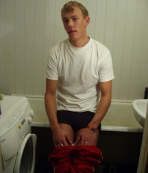 hot blonde taking a shower 5ade778ed7d6a.jpg