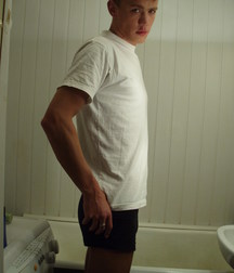 hot blonde taking a shower 5ade77947a1f1.jpg