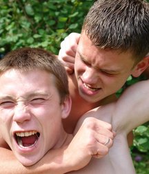 hot guys wrestling 5ade78dfbb41b.jpg
