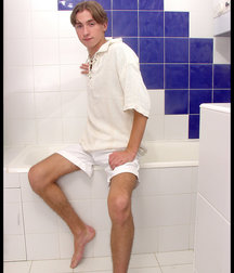 Just a cutie 5ae479f2e2160.jpg