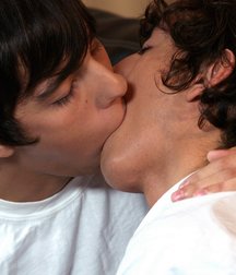 lautaro and francois 5ae7c1070d1ab.jpg