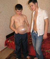 Mike and friend 5aee570997476.jpg