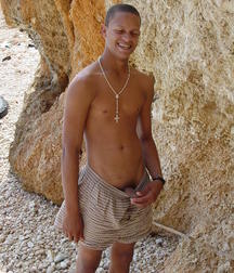 on the beach 5af02b58bd656.jpg