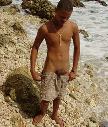 on the beach 5af02b601bdef.jpg