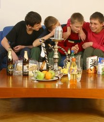 Party guys 5af0ead4b76b6.jpg