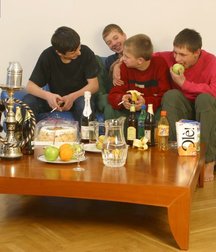 Party guys 5af0ead5a3471.jpg