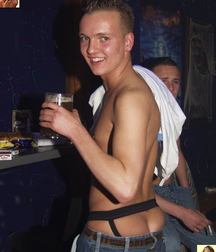 Party 5af0eb7db4fee.jpg