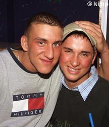 Party 5af0eb843a0cd.jpg