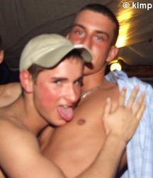 Party 5af0eb9171f01.jpg
