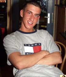 Party 5af0eb9eb90e5.jpg