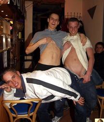 Party 5af0ebaeea665.jpg