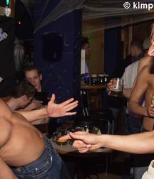 Party 5af0ebb977f0c.jpg