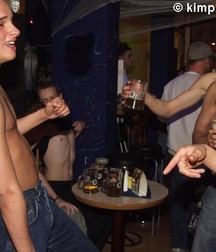 Party 5af0ebba1a1d5.jpg