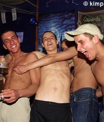 Party 5af0ebbd4aeb0.jpg