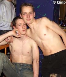 Party 5af0ebc114b0c.jpg