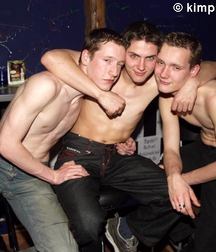 Party 5af0ebdaf2f8c.jpg