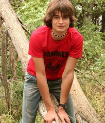 Rene 5af2c17c857b9.jpg