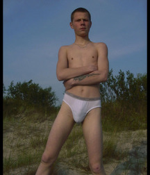 Renny 5af2c34fa1e75.jpg