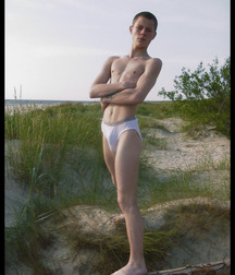 Renny 5af2c3512826c.jpg