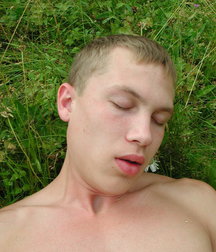 Russian boy 5af55f410012f.jpg