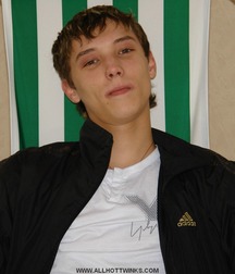 russian teen 5af7a2f5440c6.jpg