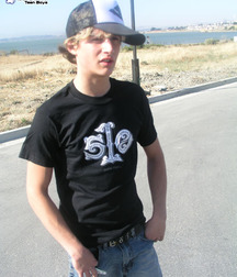 Skater sammy 5afa21beebb93.jpg