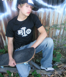 Skater sammy 5afa21e7923d5.jpg