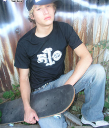 Skater sammy 5afa21e84a8ce.jpg