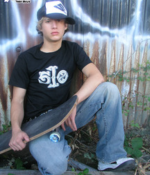 Skater sammy 5afa21e9d5bad.jpg