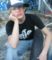 Skater sammy 5afa21f394f33.jpg
