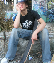 Skater sammy 5afa21f737876.jpg