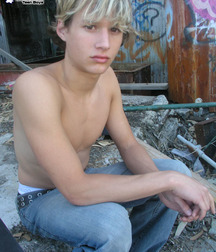 Skater sammy 5afa221041c31.jpg