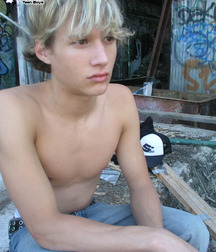 Skater sammy 5afa221261394.jpg