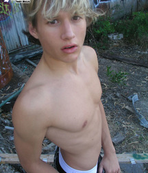 Skater sammy 5afa2218dd557.jpg