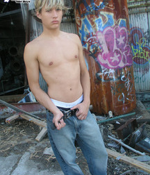 Skater sammy 5afa2220c5fba.jpg