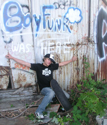Skater sammy 5afa22a5b0433.jpg