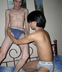 Tyron and Dave 5afcc3656b56d.jpg