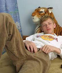 Cory 5b07cdf2bc40e.jpg