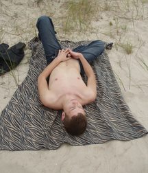Denis 5b0cb3f4446bc.jpg