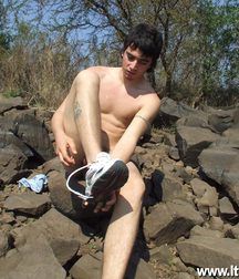 Federico 5b10a84939af9.jpg