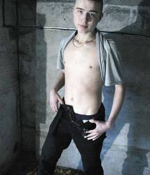 Karl 5b1b3f76f04c1.jpg