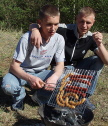 King and Max 5b1b447610e59.jpg