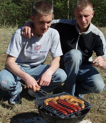King and Max 5b1b4477e8aeb.jpg