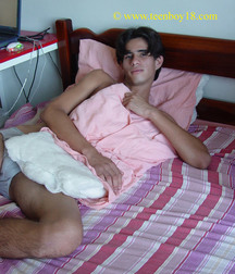 latin teen 5b20e2e48568c.jpg